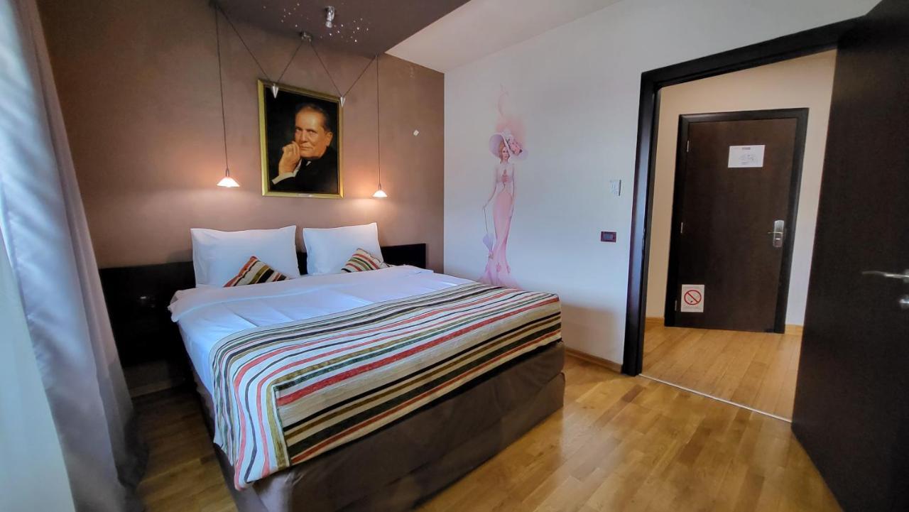 Design Hotel Mr. President Garni Belgrado Exterior foto