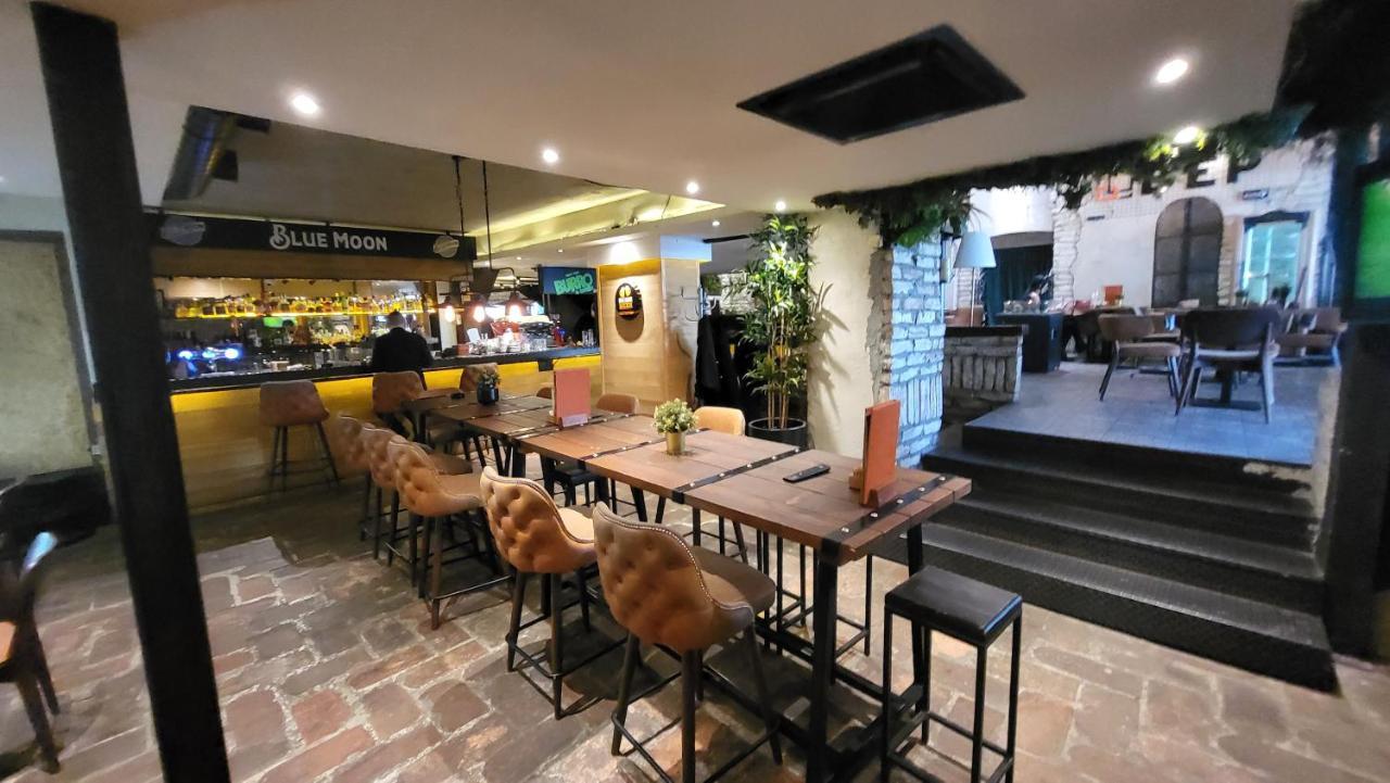 Design Hotel Mr. President Garni Belgrado Exterior foto