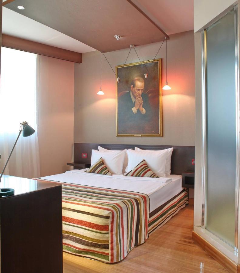 Design Hotel Mr. President Garni Belgrado Exterior foto